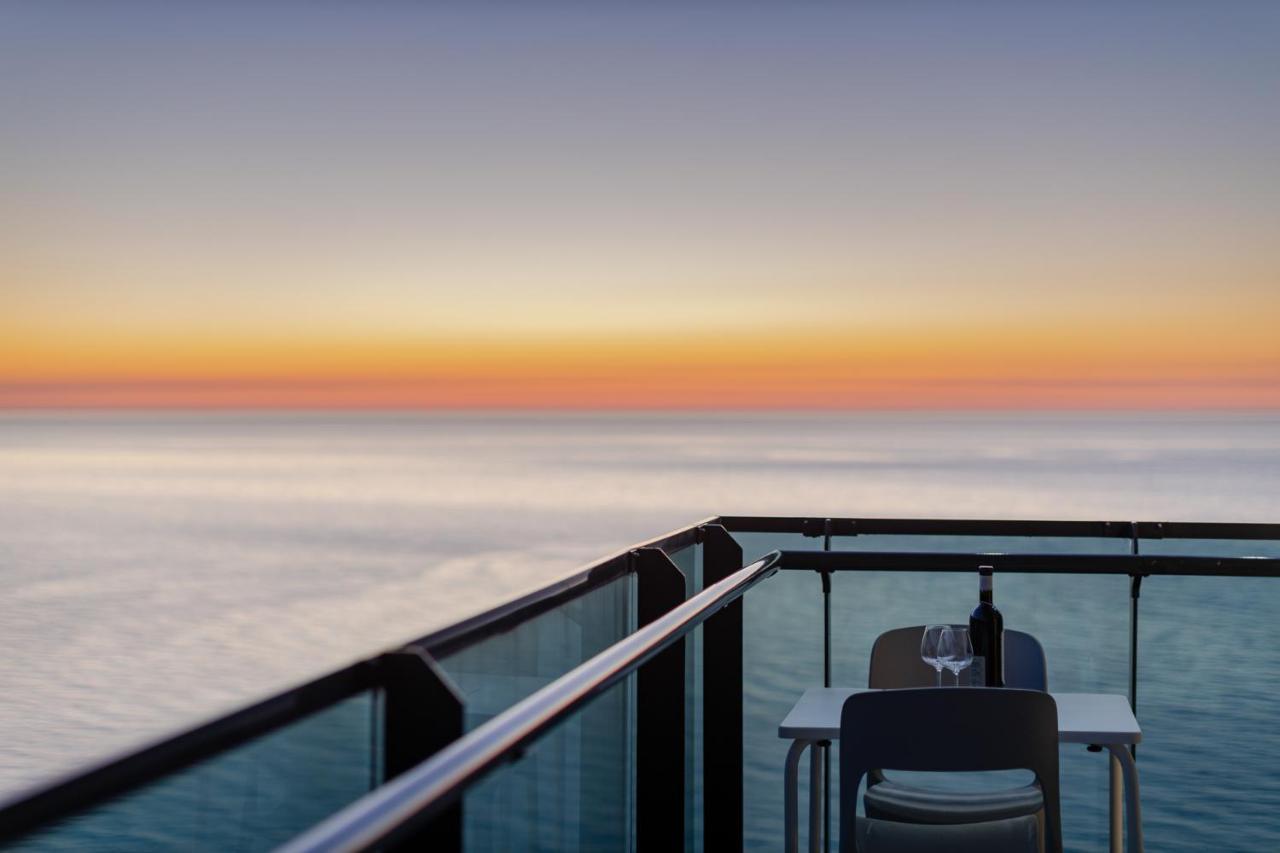 The Spot Apartments - Orbi Beach Tower Batumi Exterior foto