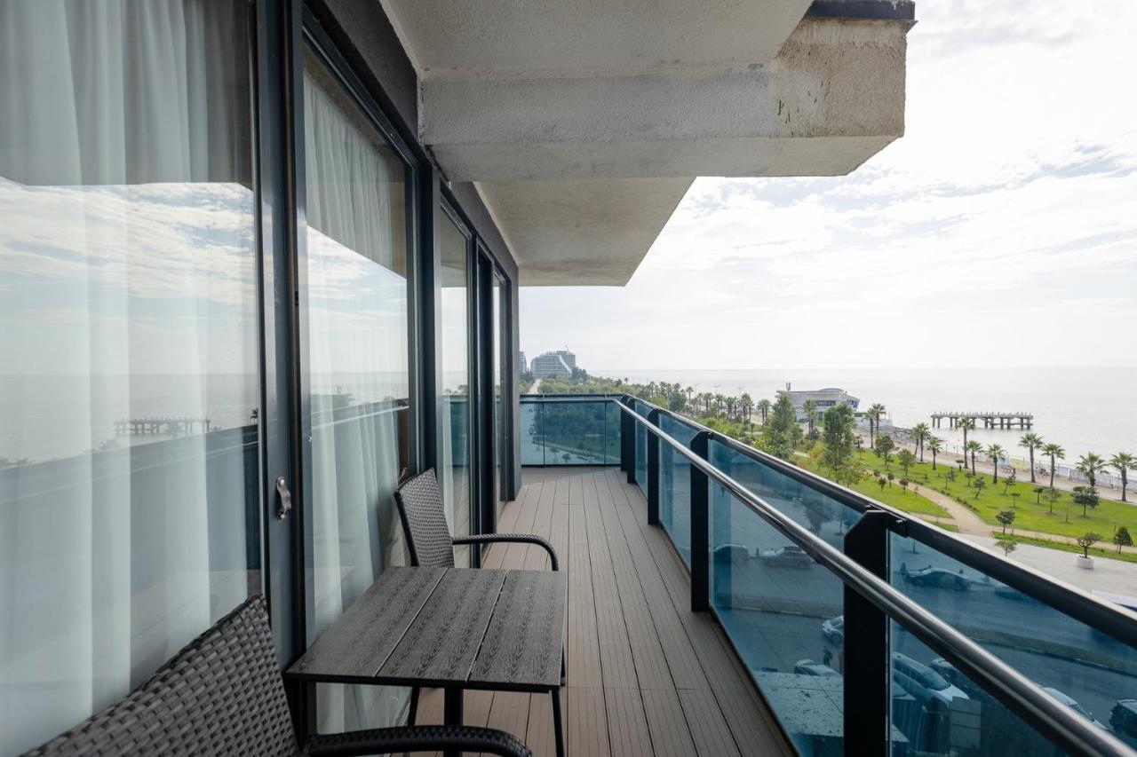 The Spot Apartments - Orbi Beach Tower Batumi Exterior foto